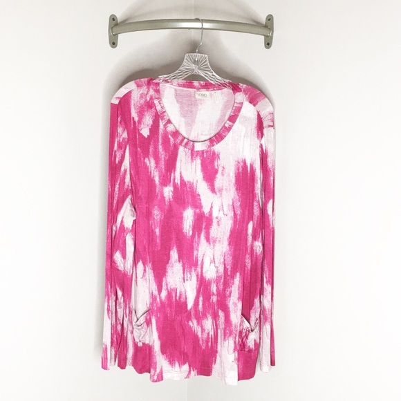 LOGO by Lori Goldstein Tops - LOGO Paint Splash Long Sleeve Blouse With Pockets